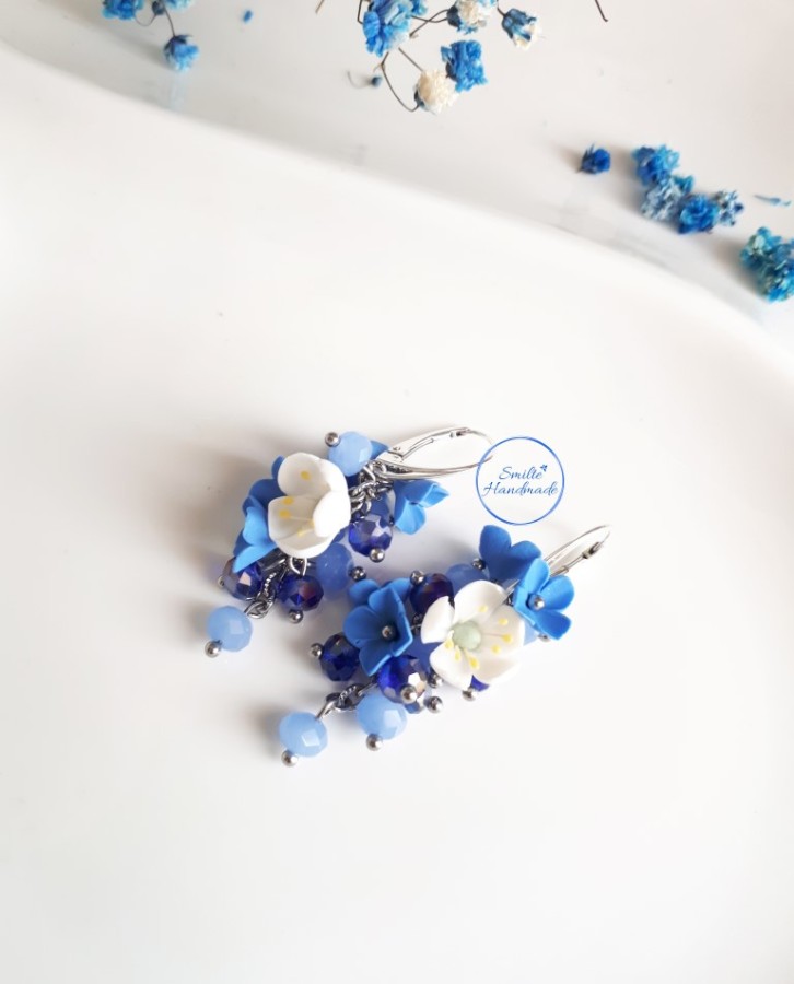 Mėlyni gėlių auskarai
