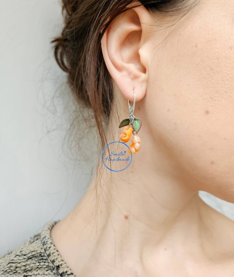 Kabantys auskarai mandarinai