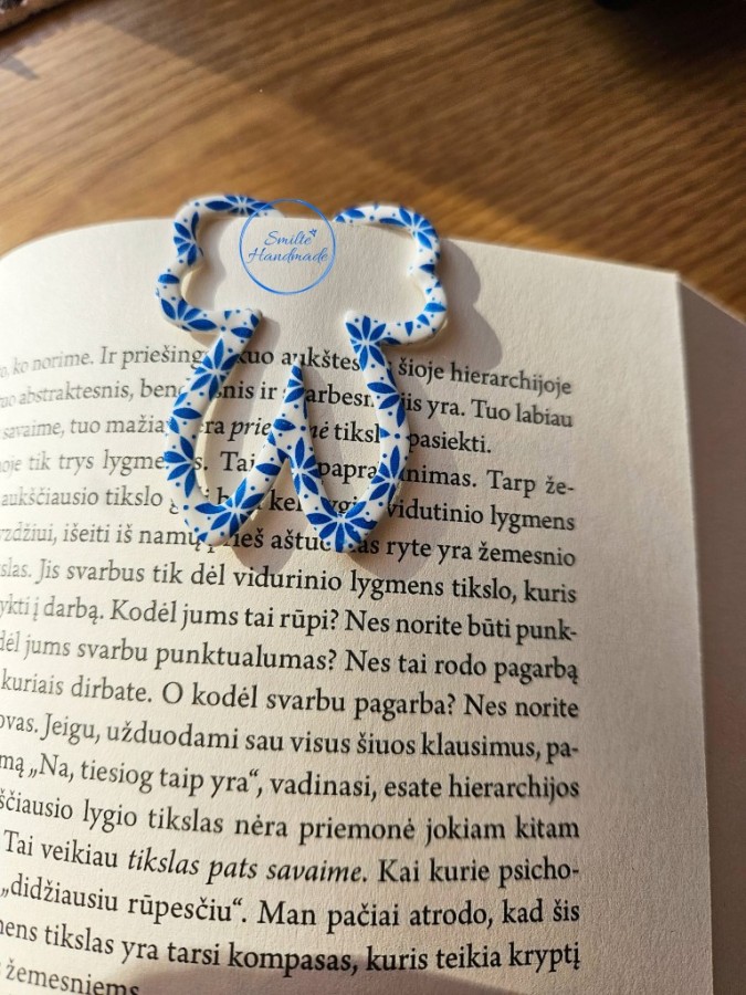 Knygų skirtukas kaspinas