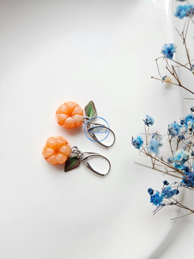 Minimalistiniai auskarai mandarinai Minimalistiniai auskarai mandarinai