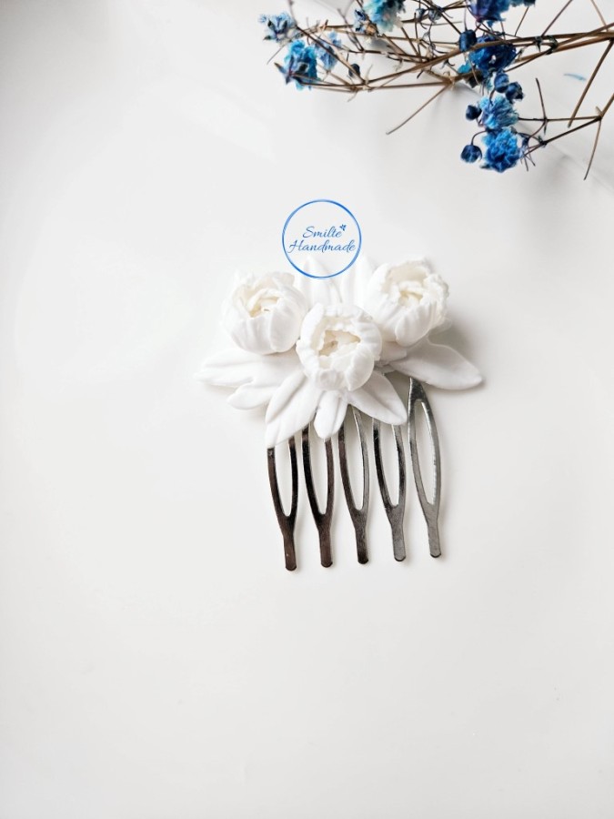 Plaukų papuošalas su bijūnais (šukos)